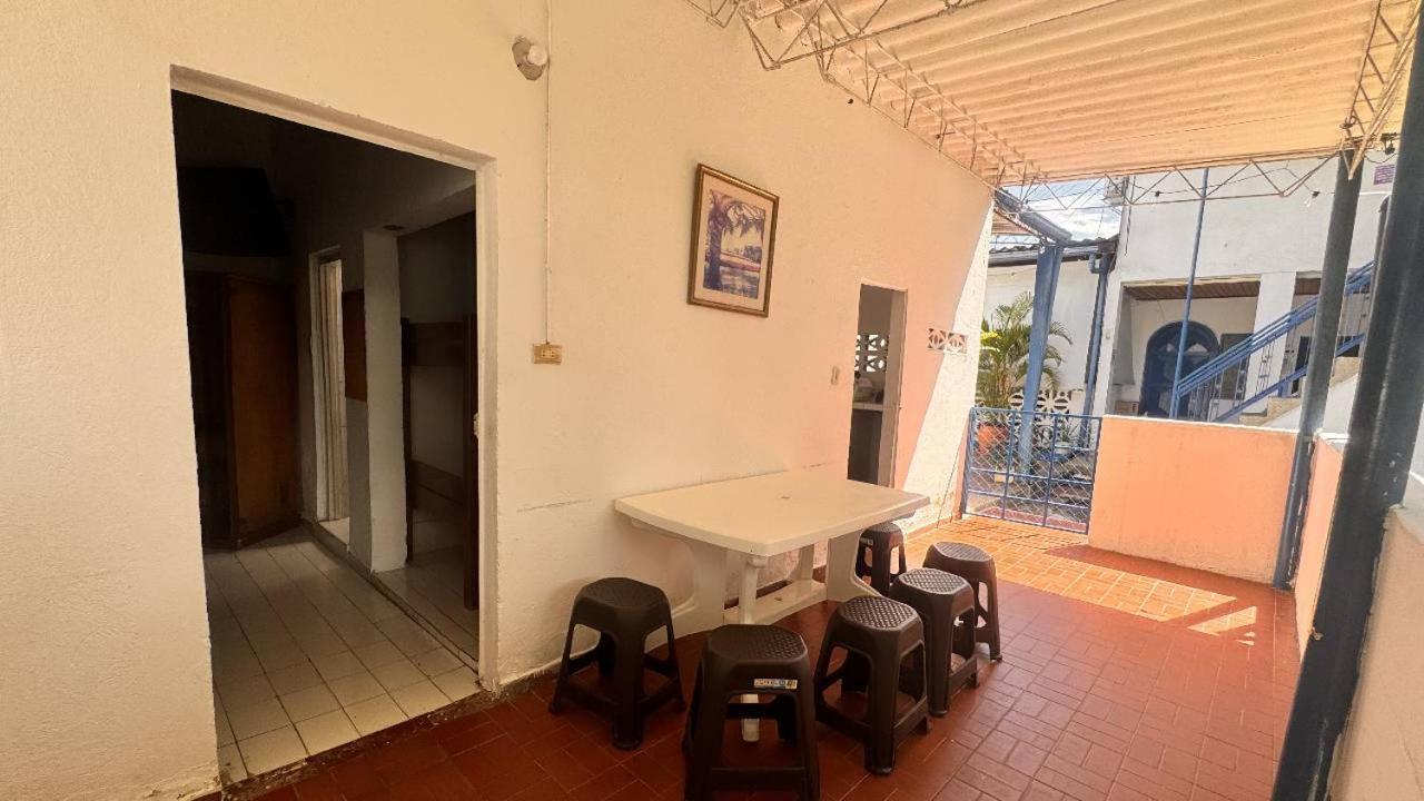 Villa Katherine Melgar Εξωτερικό φωτογραφία