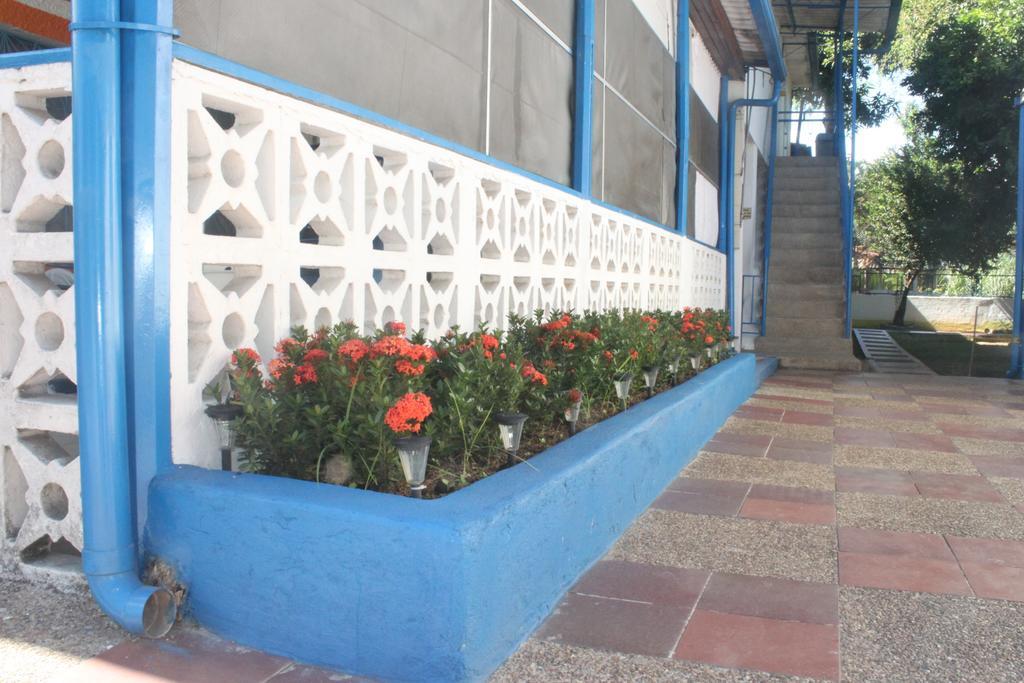 Villa Katherine Melgar Εξωτερικό φωτογραφία